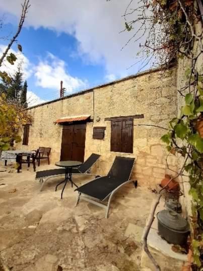 קאטהיקאס Loxandra Inn מראה חיצוני תמונה