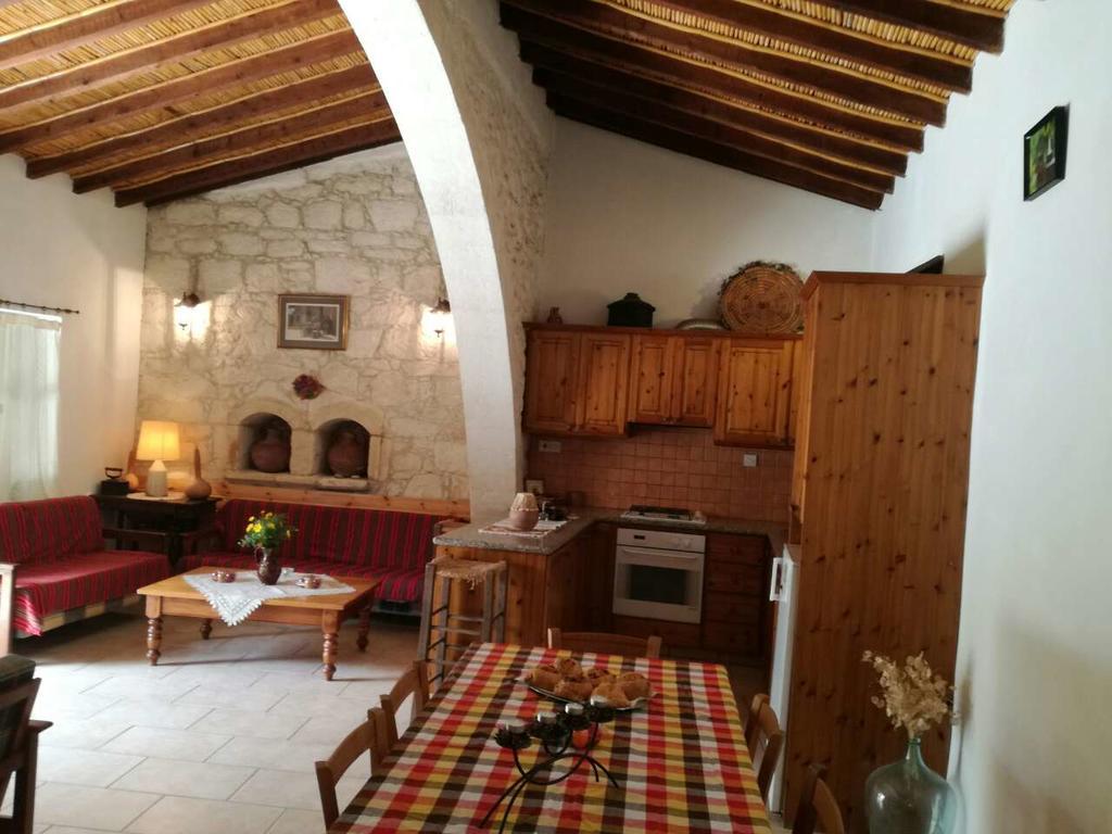קאטהיקאס Loxandra Inn מראה חיצוני תמונה